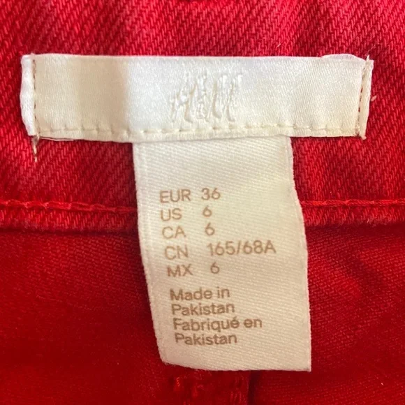 H&M Red Shorts - Picture 9 of 10